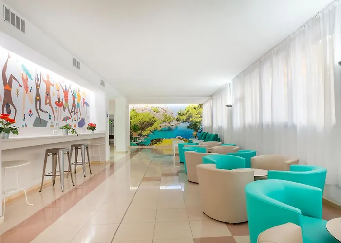 凯丽曼杰若酒店 3*