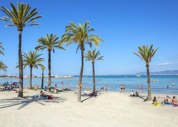 凯丽曼杰若酒店 酒店