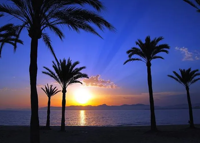 凯丽曼杰若酒店 酒店