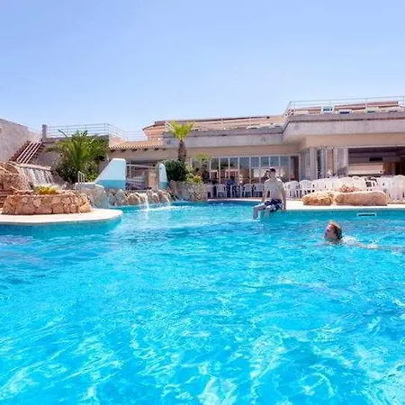 Kilimanjaro Hotel 3*