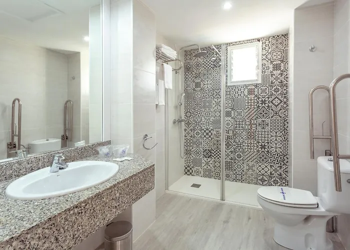 Kilimanjaro Hotel 3*