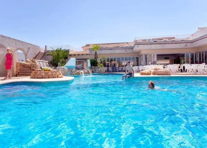 Kilimanjaro Hotel 3*